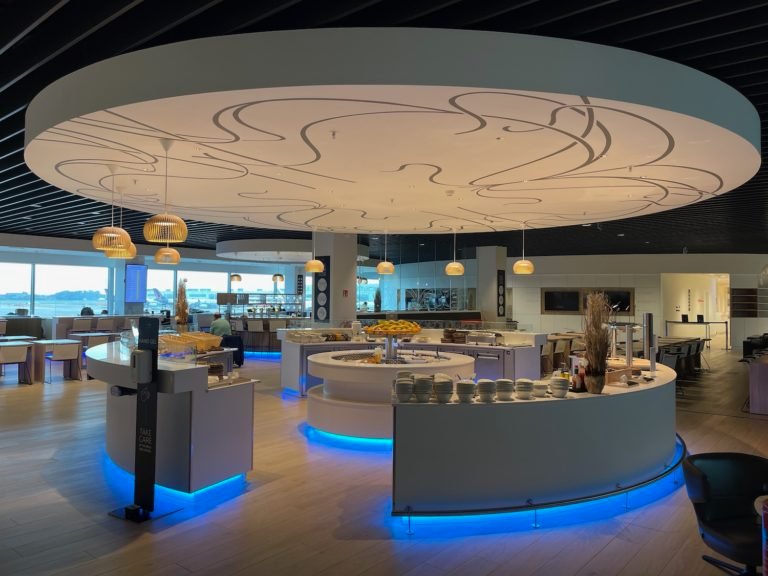 JFK Airport Brussels Airlines Terminal Lounges